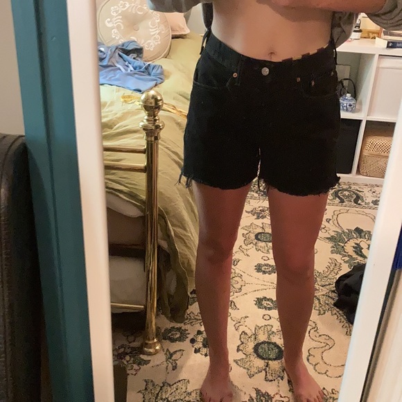 Levi’s cutoff shorts - Picture 6 of 6